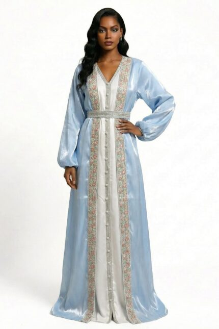 جلابية همس الأورجانزا بلون أزرق سماوي مع تطريز أنيق وتصميم فاخر