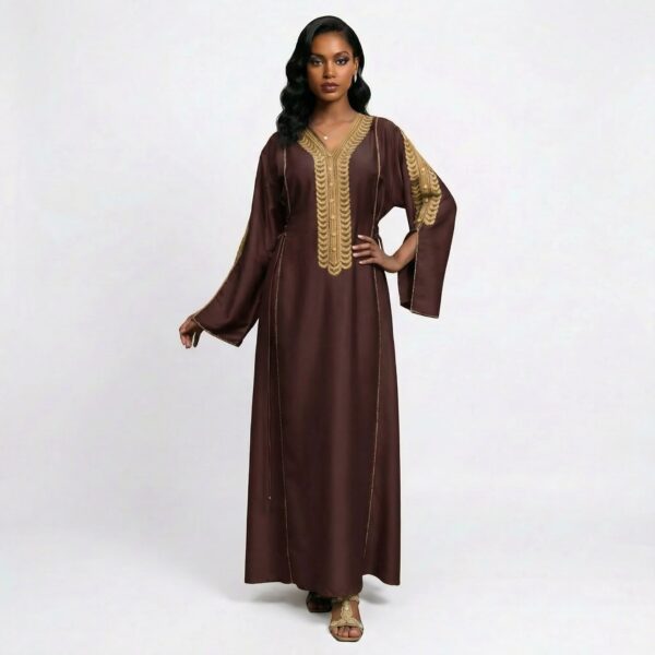 جلابية سلطانة الأناضول باللون البني مع تطريز عثماني فاخر وتصميم أنيق مستوحى من الأزياء العثمانية